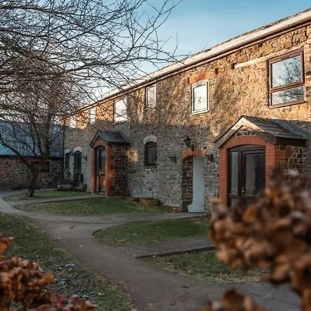 Spacious 2 Bedroom Holiday Cottage Nr Bude Exterior photo