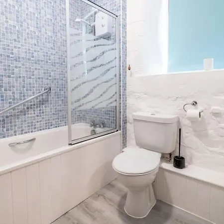 Spacious 2 Bedroom Holiday Cottage Nr Bude Exterior photo
