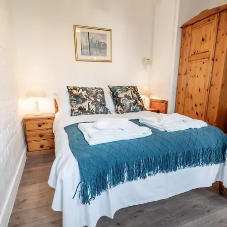 Spacious 2 Bedroom Holiday Cottage Nr Bude Exterior photo