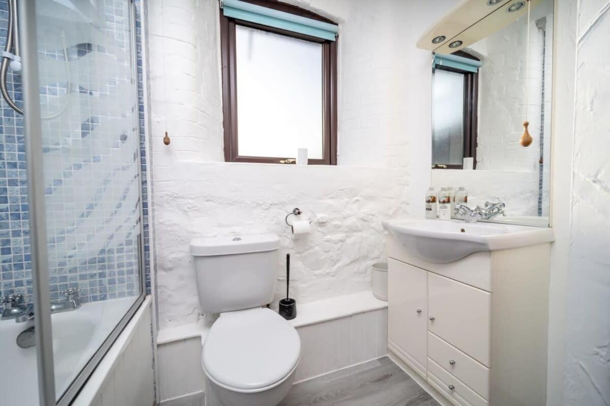 Spacious 2 Bedroom Nr Holiday home