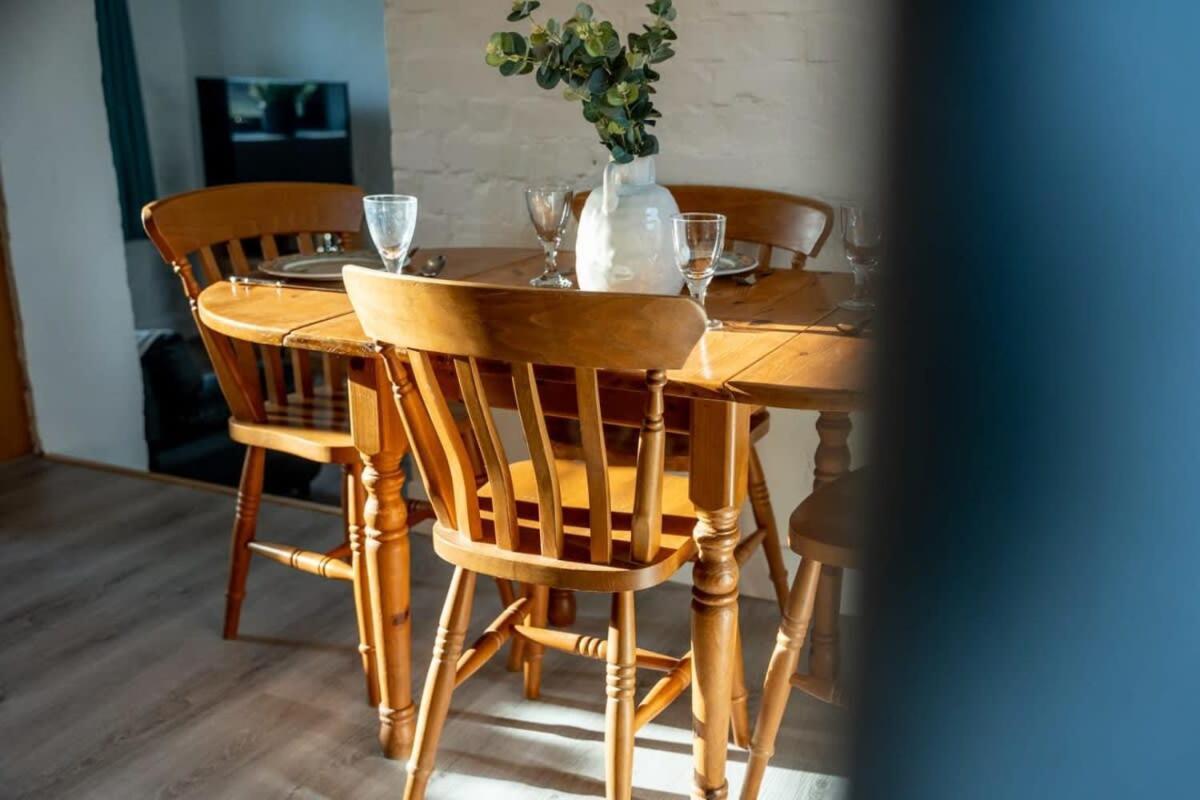 Spacious 2 Bedroom Nr Holiday home *